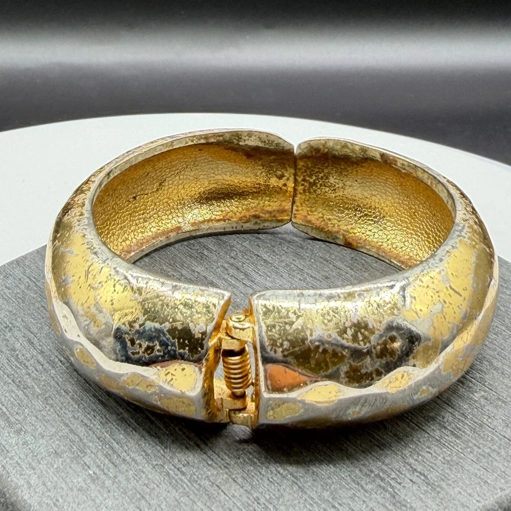 N/A bold gold